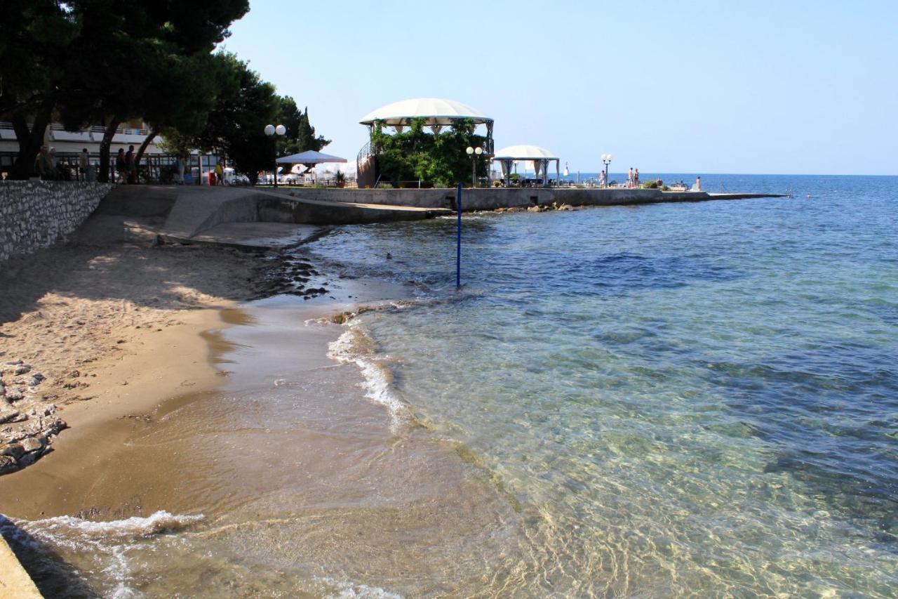 Apartments With A Parking Space Umag - 7066 エクステリア 写真